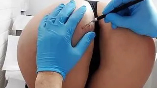 I Go to Get the Tattoo and I End up Fucking the Tattoo Artist