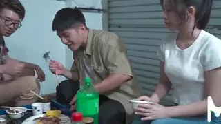 Model TV-Orgy Party on the Moon Festival