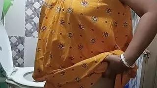 Horny Bengali Wife sexy pussy,Wife squirting, my friend fuck my wife,