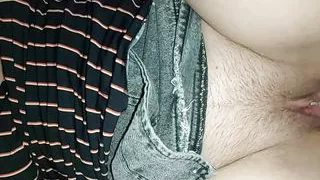 Lost 18-year-old young lady met an outsider in the city and they ended up fucking