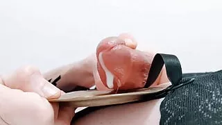 Erika Oak Uses Cum as Lube for Girlcock