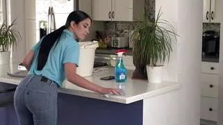 Walking In On My Boss - S39:E18