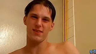 Straight bad boy stud Aaron cums after wanking off solo