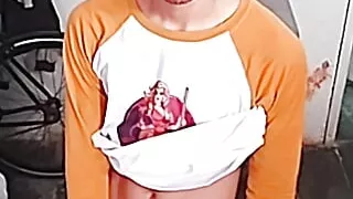 Young girl donates sperm to daddy via video call