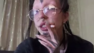 hippie girl loves to fuck herself in all holes