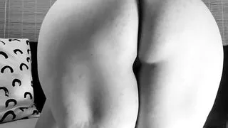 Fat BBW amateur Spanish milf dances on the couch showing off her huge ass.