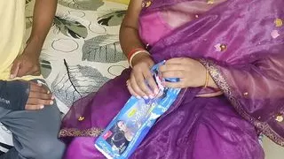 Stepmother ne mangvaye apne bete se pad or uske baad chudvai apni chut Hindi audio