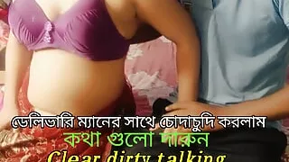 The beautiful housewife of had sex with the delivery man,with dirty talking.