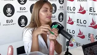 Große Titten, BH, Spielzeuge, Vibratorsex