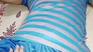 Hot stepmom ne Sunday Waly din apny sa chudwaya with dirty talk in clearly Hindi audio