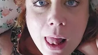 Finger fuck my squirting wet pusay