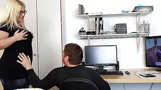 Curvy Office Girl Mariella caught old Guy watching Porn and help with Fuck