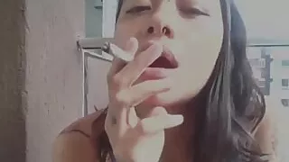 How Is It Better to Smoke Alone or Accompanied?