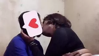 Kissing and he handjob me till cumshot