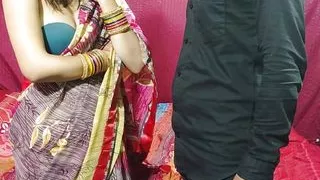 Indian chachi Priya is naked and salutes the cock of her nephew while talking dirty in Hindi