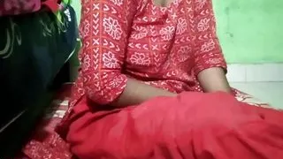 Sexy wife is desperate for hardcore sex to fulfil her sexual desire - Married Wife Fucked