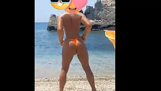 Summer vibes with the feminine boy Trinity!Yea i'm what femboy means and i lovee it!!Get your cocks up and ready to shoot ur cum