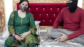 My aunt was alone in her house,I took advantage of the opportunity and had sex with my aunty