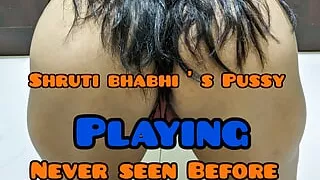 Indian hot bhabhi Shruti Playing pussy never seen before moments of ang lady