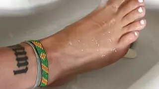 i wash my feet after my slave has licked them