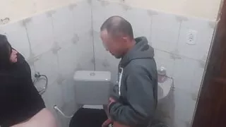 he follows me to the bathroom of a bar, pisses me off, fucks me and cums in my pussy