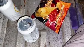 Pinay Outdoor Fucking and cum inside her - Pinutokan sa daan habang may dumadaan