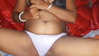 Indian Hot housewife big boobs and pussy showing