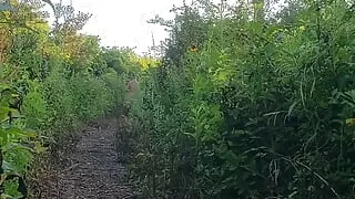 Watch that ass bounce!