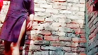 Hot desi girl bathing romance and rubbing her hot pussy Indian mms