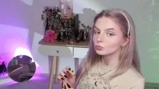 Hot naughty blonde amateur schoolgirl with big ass do sexy makeup