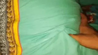 Bhabhi ko doggy style ma sex karna sa Asha lagta ha as liya raat ma rozana doggy style ma chudwati ha desi bhabhi hindi English