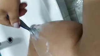 Hot Mom Nikita Shaves Her Sexy Feet And Complains About Bad Boss