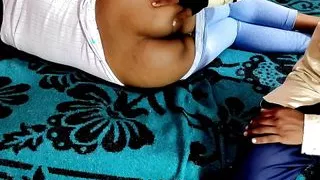 So rhi Badi Gaand Wali Milakin Ko nokar Ramu Ne Choda