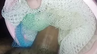 Masturbate in soft foamy skin and creampie