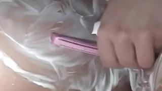 Tabatha shaving pubic hair