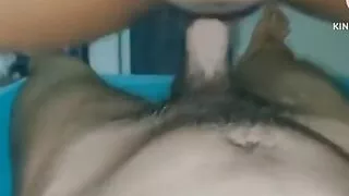 Desi girlfriend ki chudai oyo hotel room mein le jake bahut masti se chudai kya bahut royi dard ke mare itna maje se 3