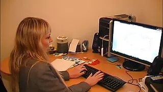 Foxy Likes Her Pussy Played With As Her Ass Is Fucked Deep