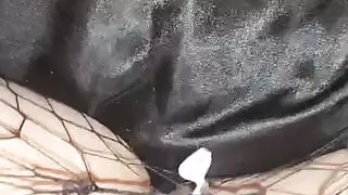 Need help rubbing my cunt