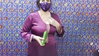 Pakistani Amateur Milf Masturbating with Cucumber
