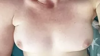 Mom quits doing chores in favour of masturbating