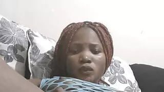 Sexydiva sniffing her dirty panties