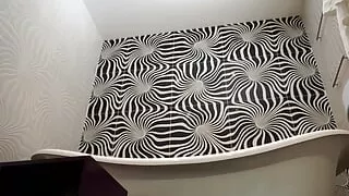 StepDad fucking my stepsister in the clan bathtub