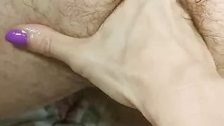 She fuck my ass with all fingers