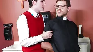 Twink Boy Myott Hunter Fucks The Priest's Tight Ass To Teach Him To Keep Their Secrets - YesFather