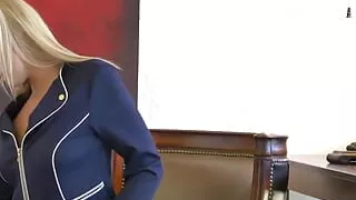 Sexy blonde Scarlet Red spread her legs and starts play solo