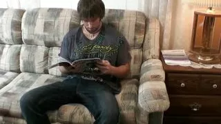 Stepbrother gets a belated birthday present from his smoking hot stepsister