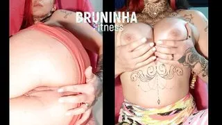 Brazilian girl fingering her ass and teasing with oil - Split screen