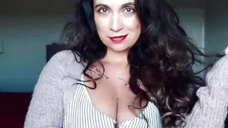 Cleavage Tease 3 preview