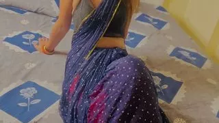 Sister-in-law, why are you adding cucumber, insert my dick my darling? Dever bhabhi ki romantic sex kitchen and room
