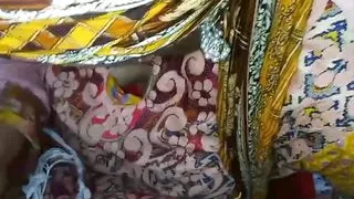 Bhabhi ko kaprahy silai karta howay dever ne chod diya, Q ka bhabhi phala se apne Dever se set the as liay man ge